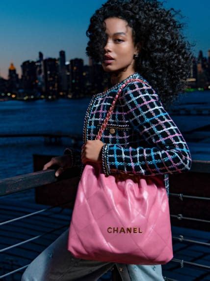 is chanel 22 worth buying|chanel 22 large bag.